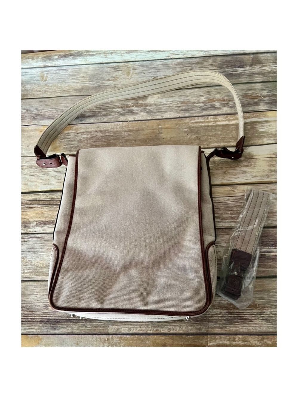 NWOT BARON TRAVEL BAG